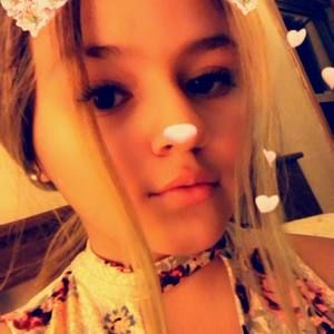 Meet your Posher, Abigail